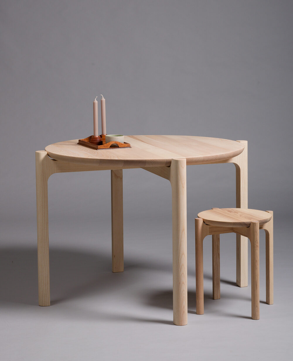 Table à manger ronde en frêne